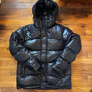 Aritzia TNA Super Puff Hi Gloss Down Puffer Coat Shiny Black Extra Small XS